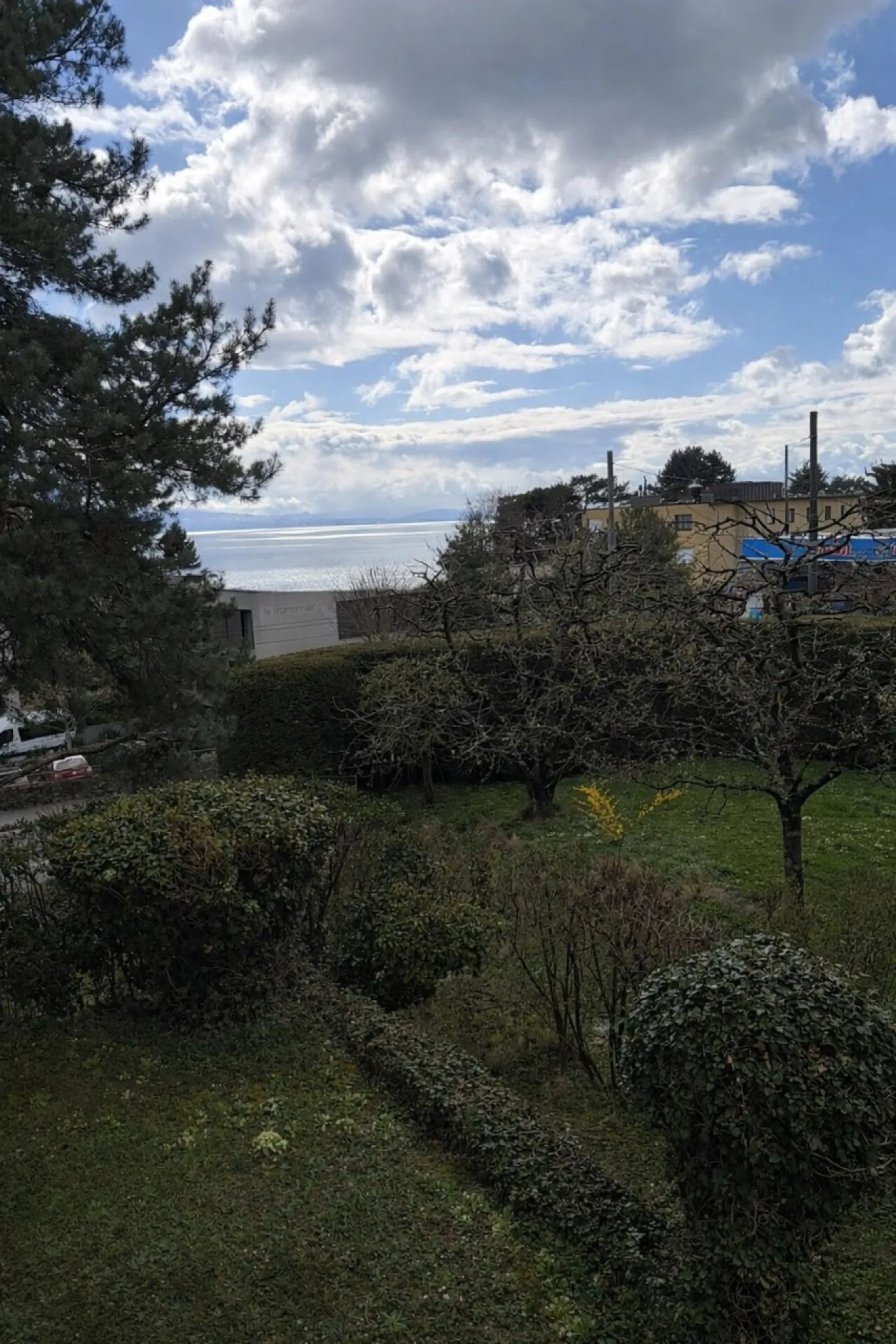 Lutry - Appartamento di 3,5 locali a due passi dal lago - Foto 1 di 6