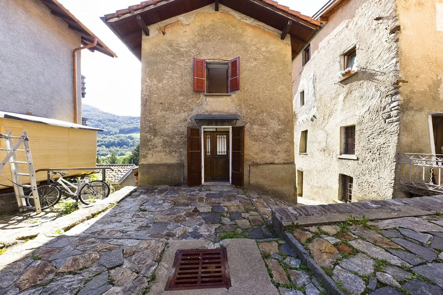 Rustico im Dorf, Aussicht, Doppelgarage als Ferienresidenz - Foto 8 von 13