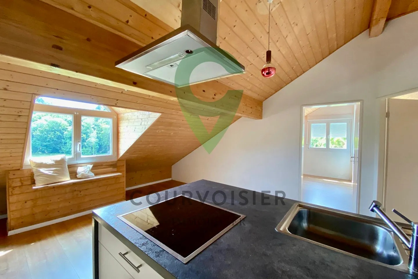 House with beautiful garden and independent apartment - Photo 12 of 16