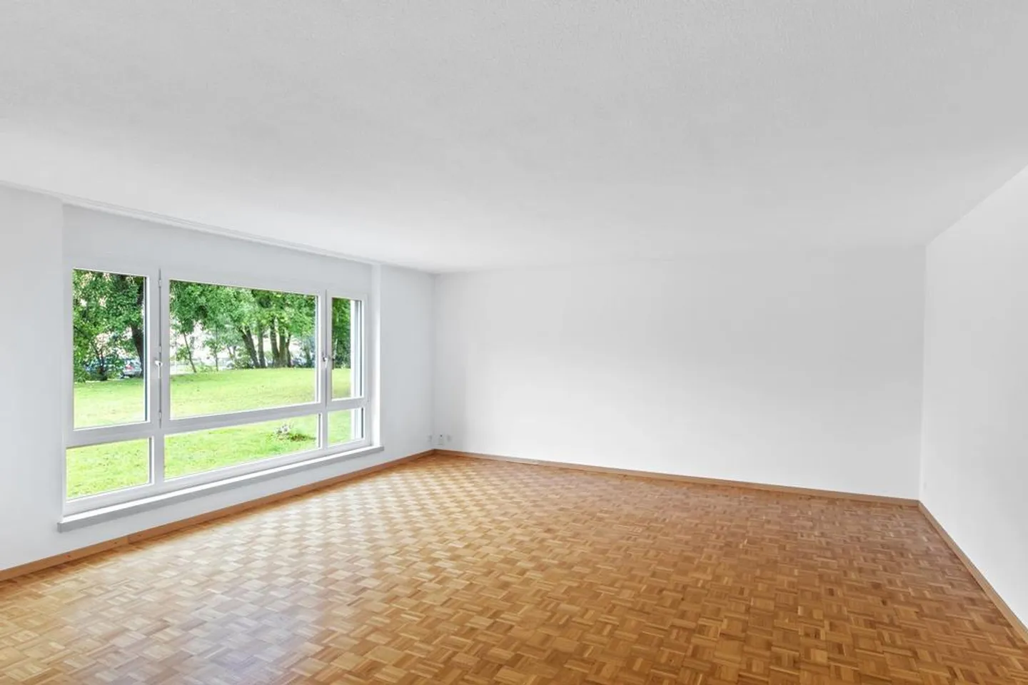 Appartement de jardin avec une ambiance agréable recherchée ? - Photo 3 sur 7