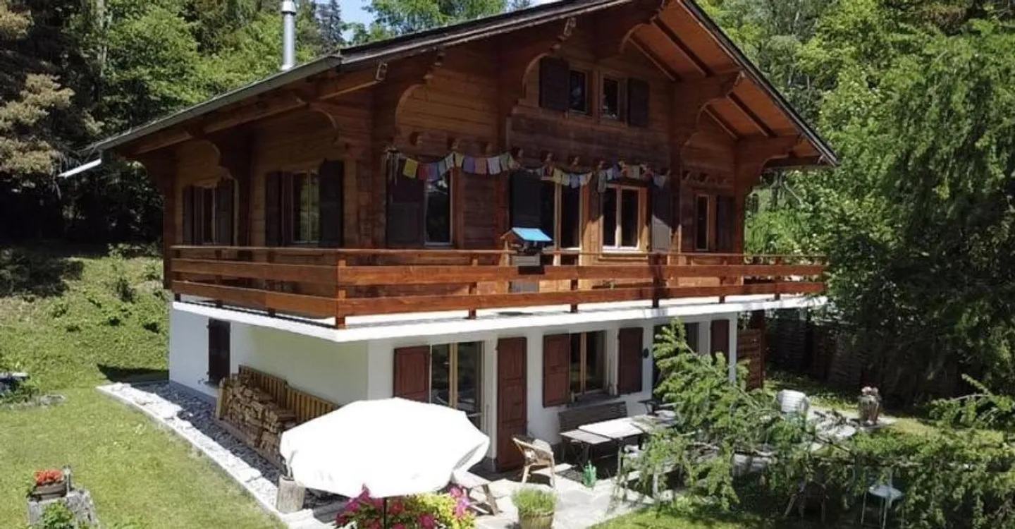 Family chalet or charming pied-à-terre in Anzère - Photo 1 of 11