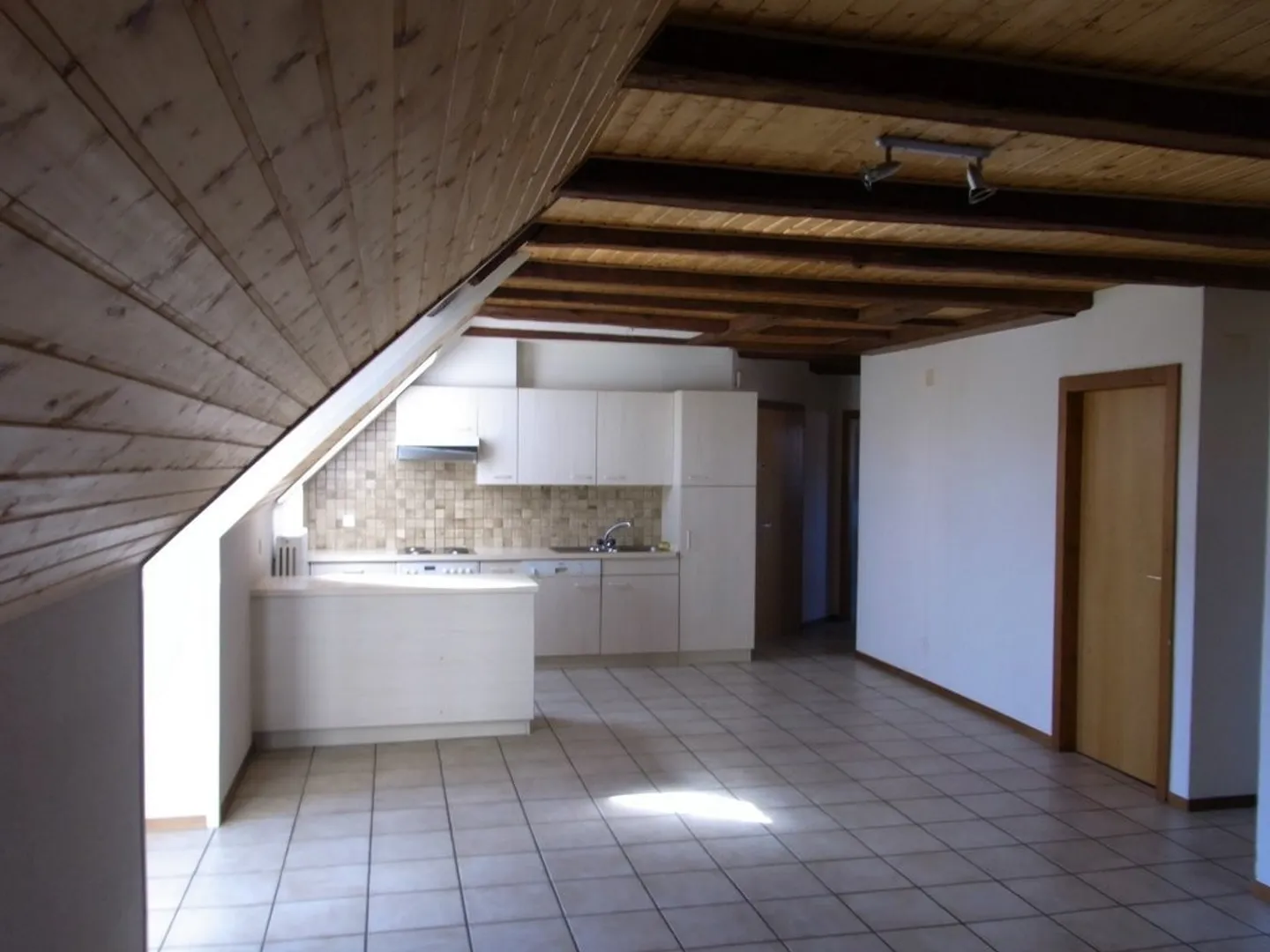4-Zimmer-Wohnung - Foto 3 von 7