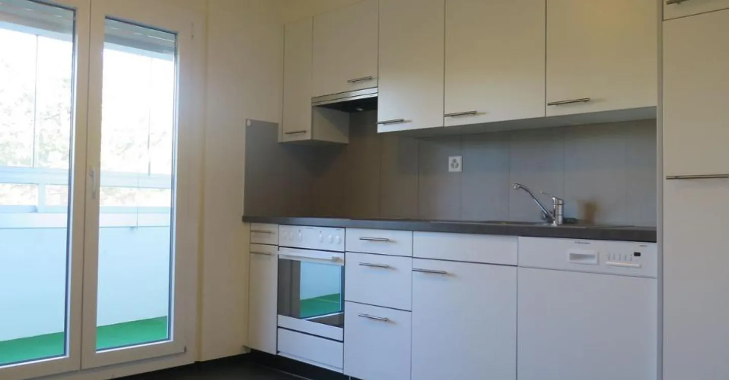 Appartement 4 pièces avec vue - Photo 6 sur 8
