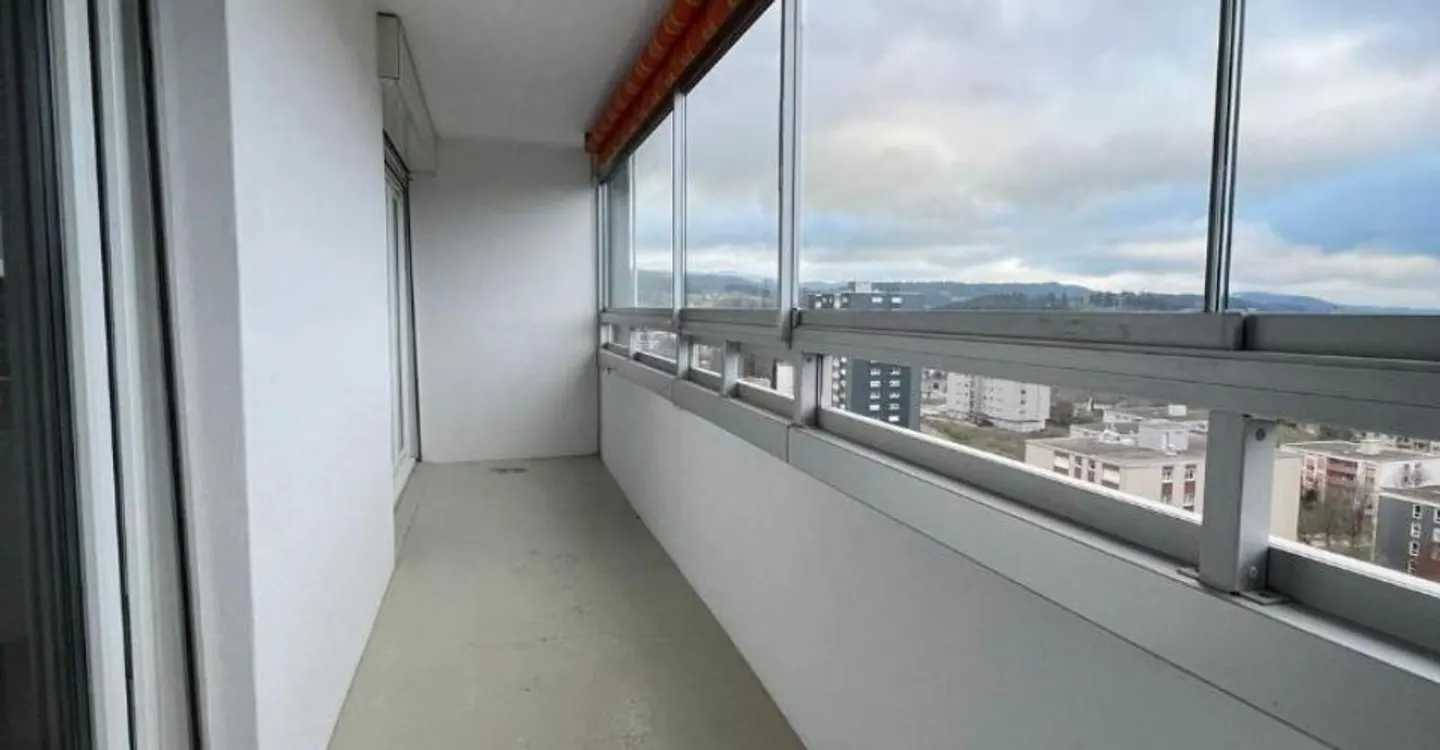 Appartement 4 pièces avec vue - Photo 7 sur 8