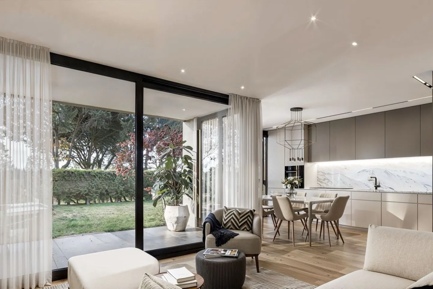 Modern apartments in new residence - Photo 1 of 7