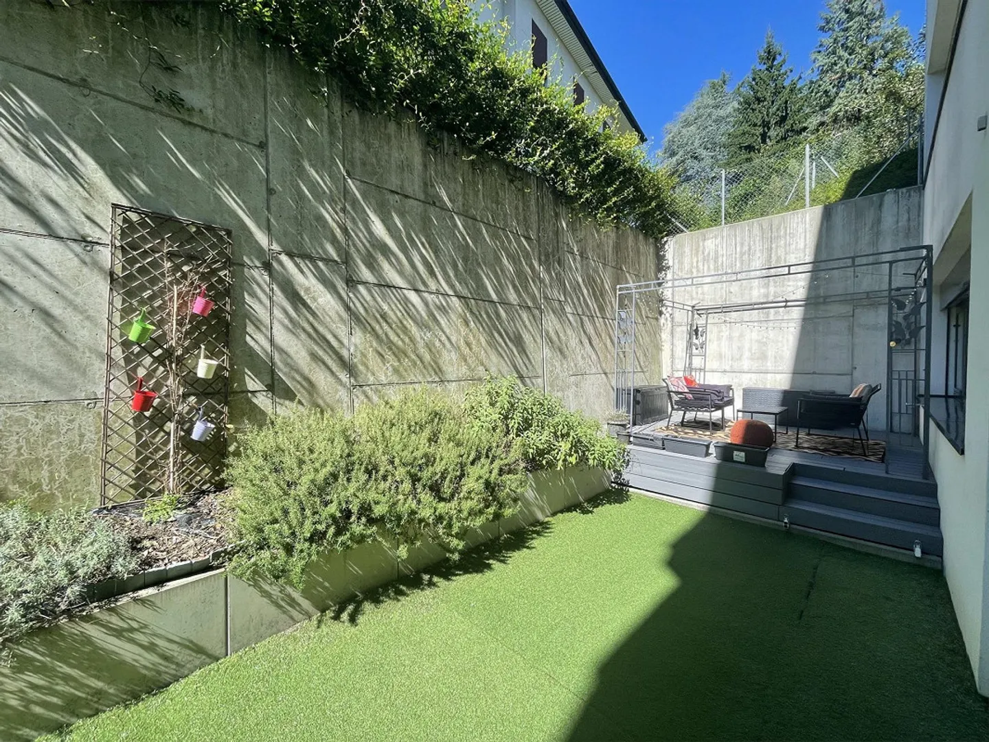 APPARTAMENTO RECENTE E MODERNO DI 3,5 LOCALI CON PICCOLO GIARDINO A SORENGO - Foto 12 di 13