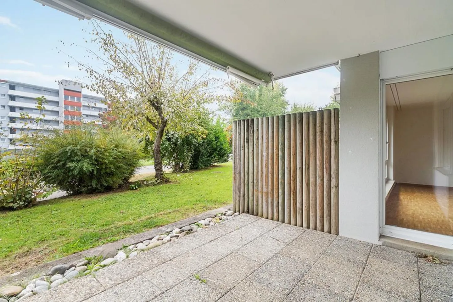 Appartement de jardin avec une ambiance agréable recherchée ? - Photo 7 sur 7