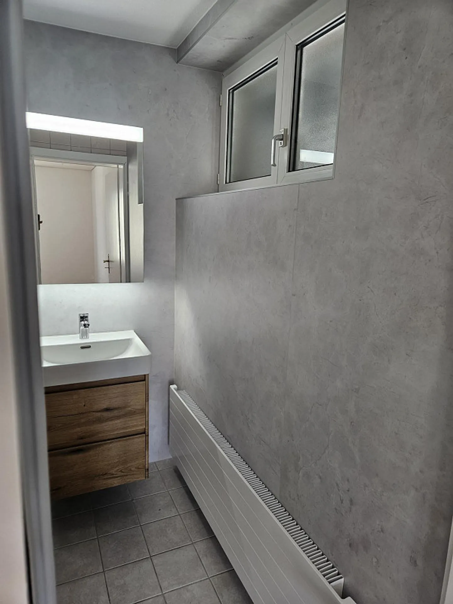 Bright, newly renovated 2 1/2 room apartment - Photo 5 of 11