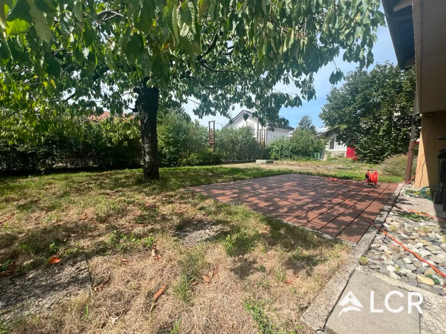 Schönes Einfamilienhaus mit 4,5P / 3 Schlafzimmer / 1 Badezimmer / 1 Garten / 1 Sauna / 1 Weinkeller - Foto 10 von 13