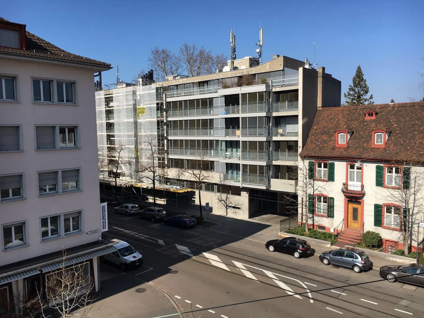 Appartamento moderno di 3,5 stanze direttamente allo Spalentor - Foto 1 di 10