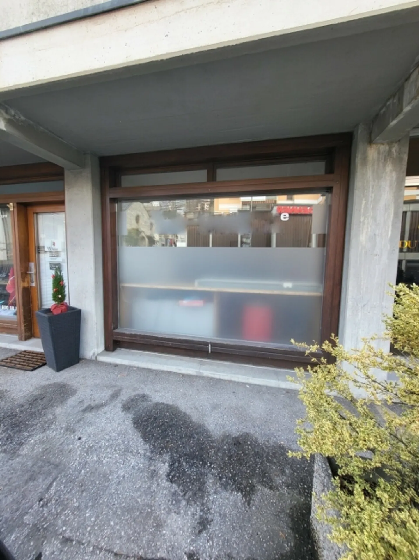 «SAVIESE
Saint-Germain
LOCAL COMMERCIAL  -  VISIBILITE OPTIMALE» - Photo 5 sur 5