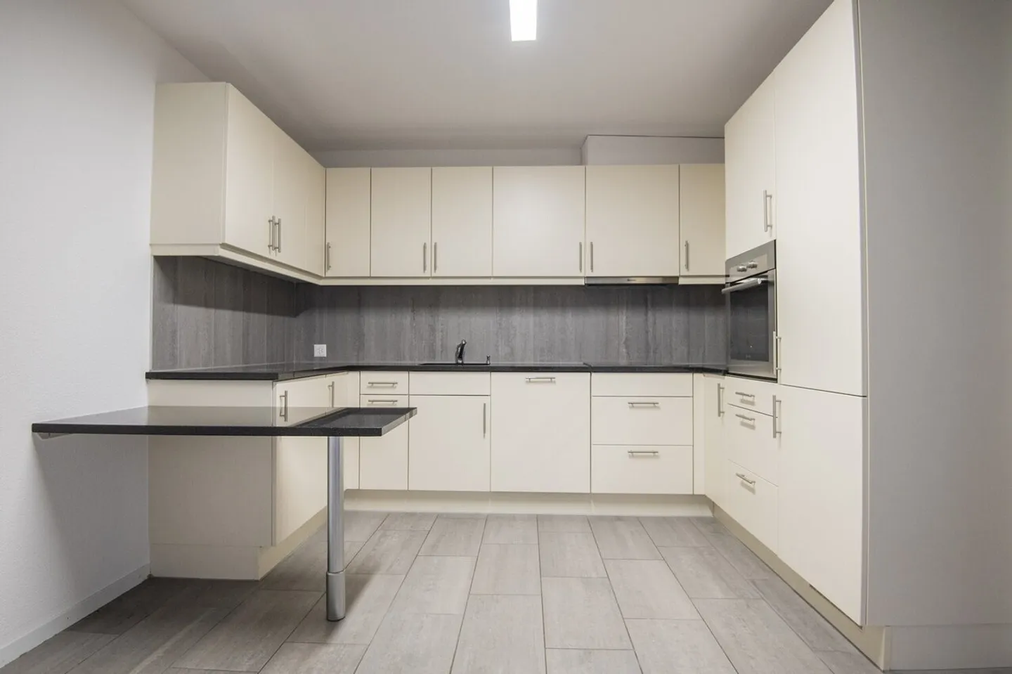 Moderne 1.5-Zimmerwohnung - Foto 3 von 8