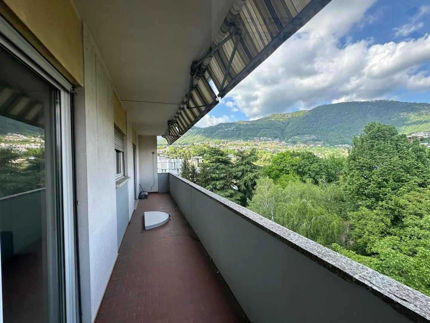 Appartamento Ristrutturato con Balcone - Foto 8 di 8