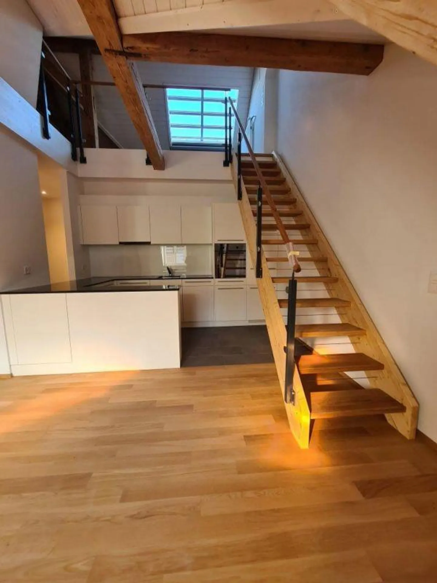 Appartement de rêve avec galerie mansardée, dans le populaire Lorrai... - Photo 2 sur 9