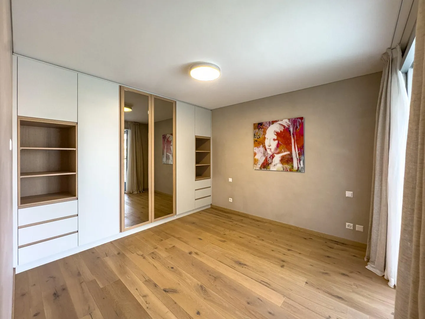 Moderno appartamento 4.5 locali con giardino - Foto 3 di 13