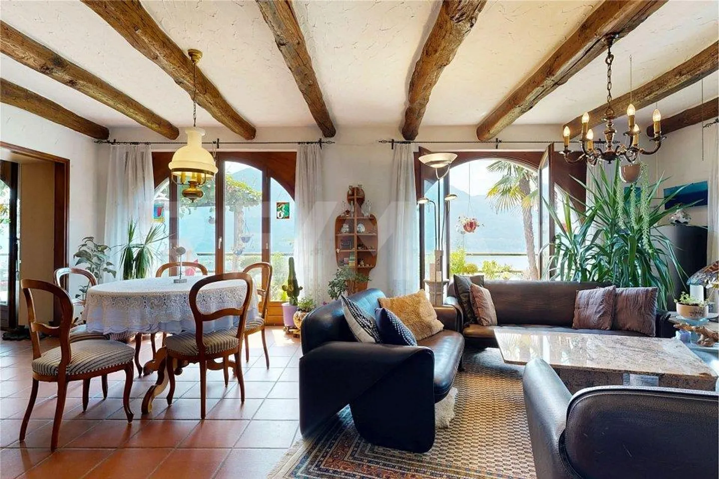 Maison charmante raffinée avec vue panoramique et sur le lac - Photo 10 sur 13
