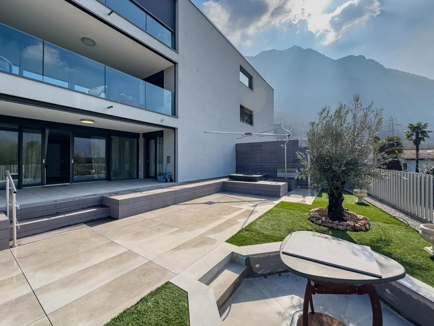 Moderno appartamento 4.5 locali con giardino - Foto 9 di 13