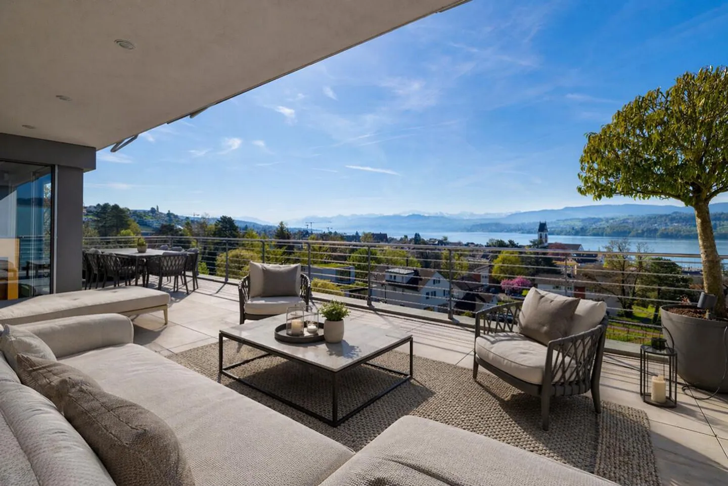 Exklusive Penthouse mit Seeblick - Foto 1 von 6
