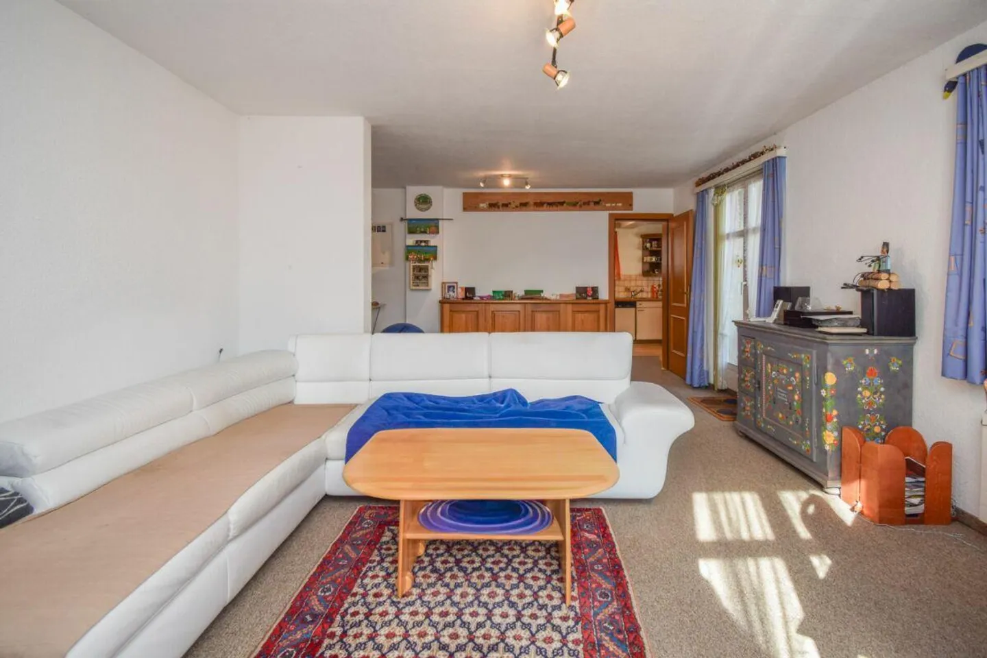 Casa plurifamiliare (ZFH) con ampio spazio commerciale e annessi... - Foto 5 di 25