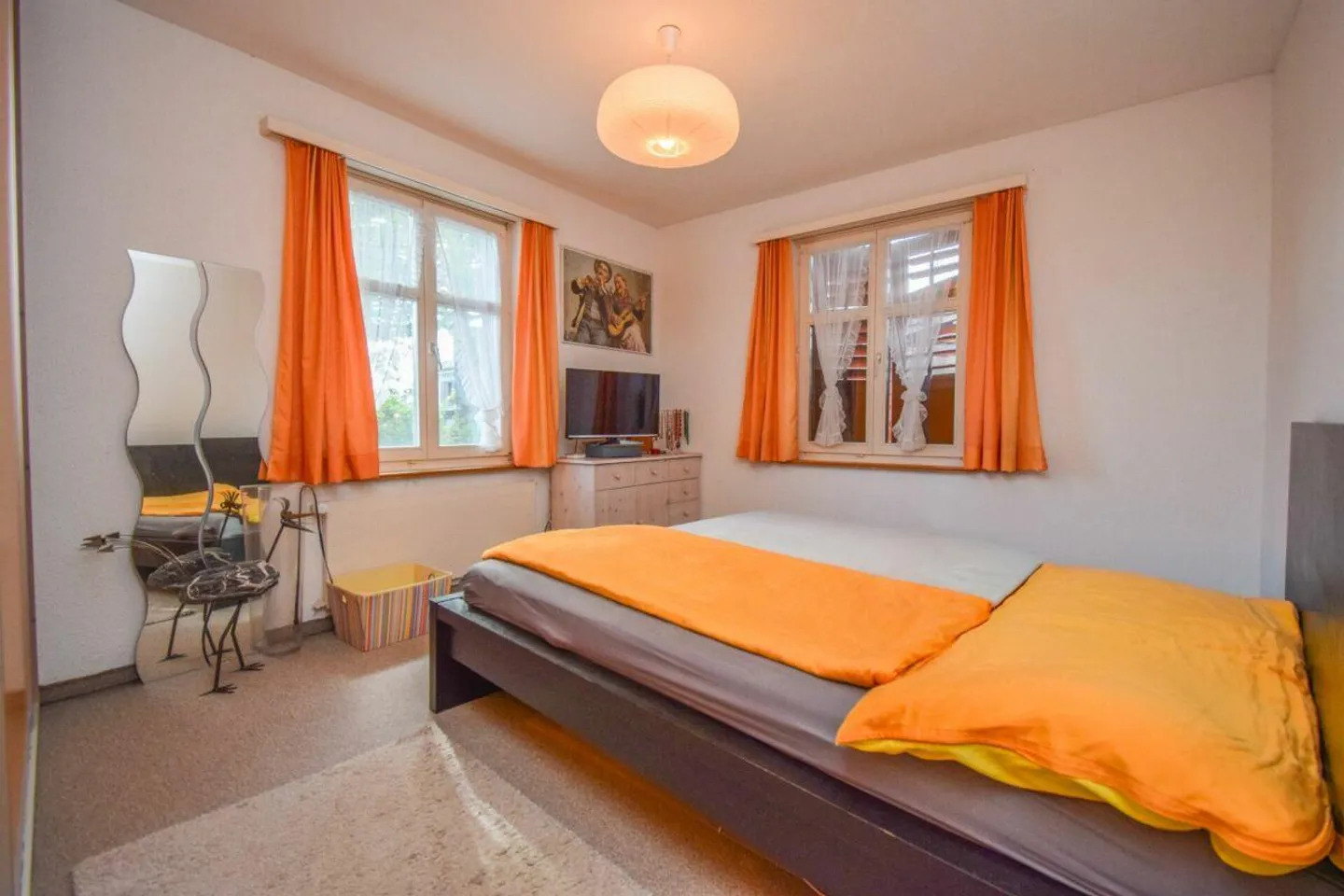 Casa plurifamiliare (ZFH) con ampio spazio commerciale e annessi... - Foto 11 di 25