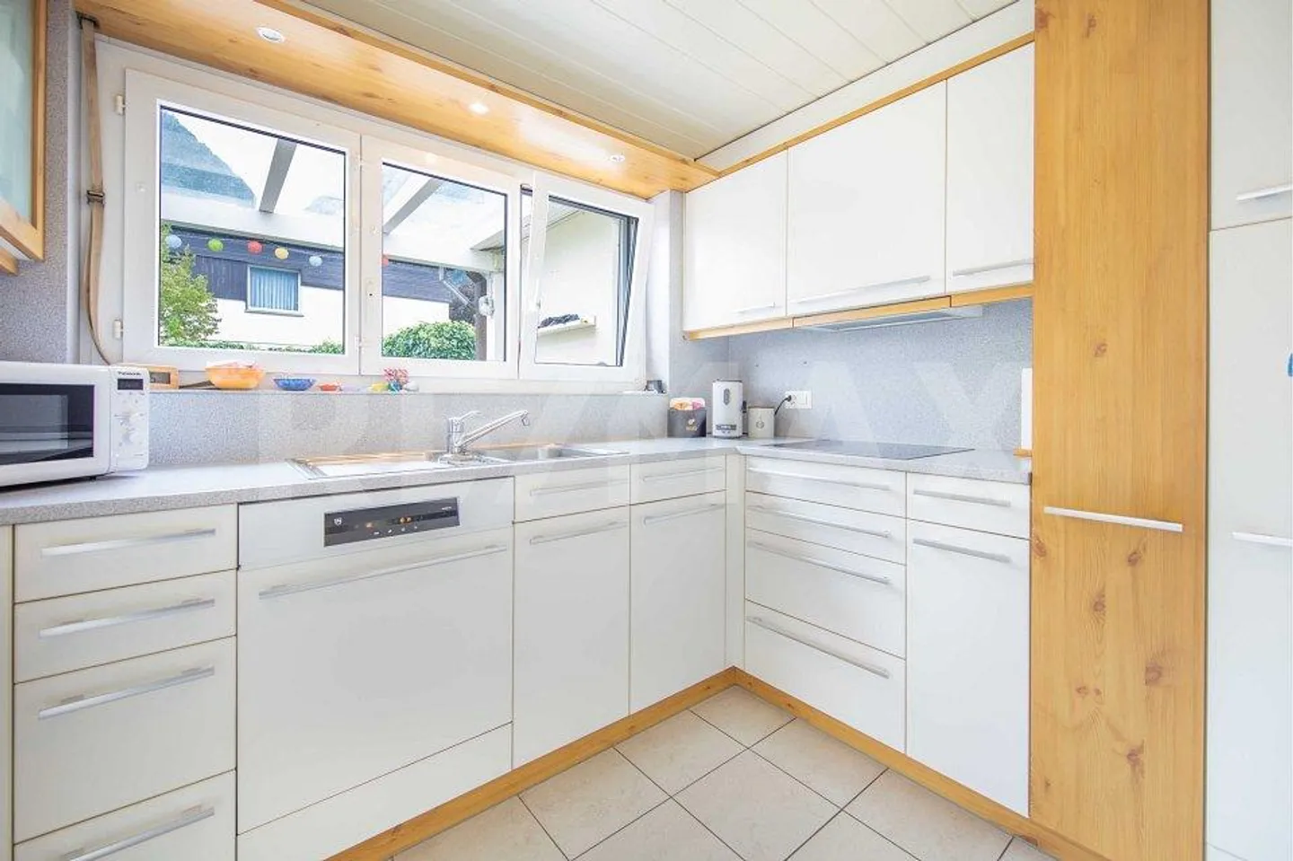 Charmantes Freistehendes Einfamilienhaus - Foto 4 von 13