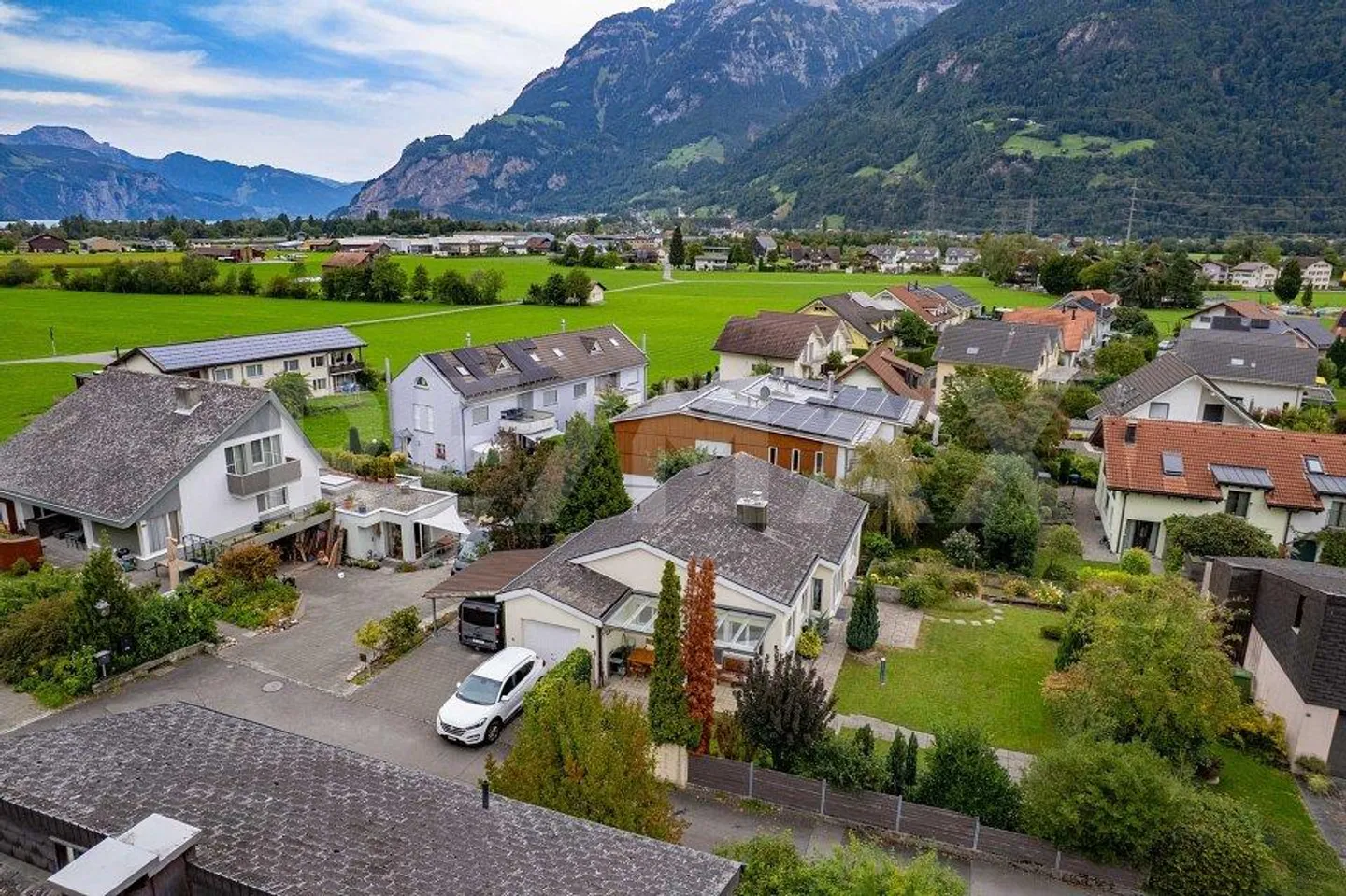Charmantes Freistehendes Einfamilienhaus - Foto 13 von 13