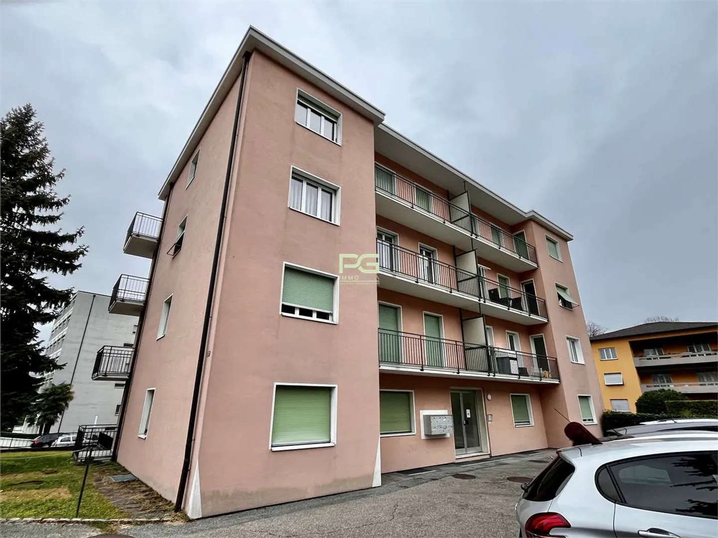 3.5 Room Apartment with Garden - Photo 1 of 7