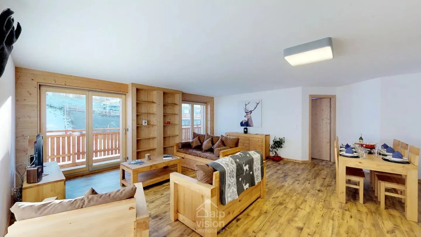 APPARTAMENTO 3.5 STANZE DI PRESTIGIO SKI IN / SKI OUT - Foto 1 di 13