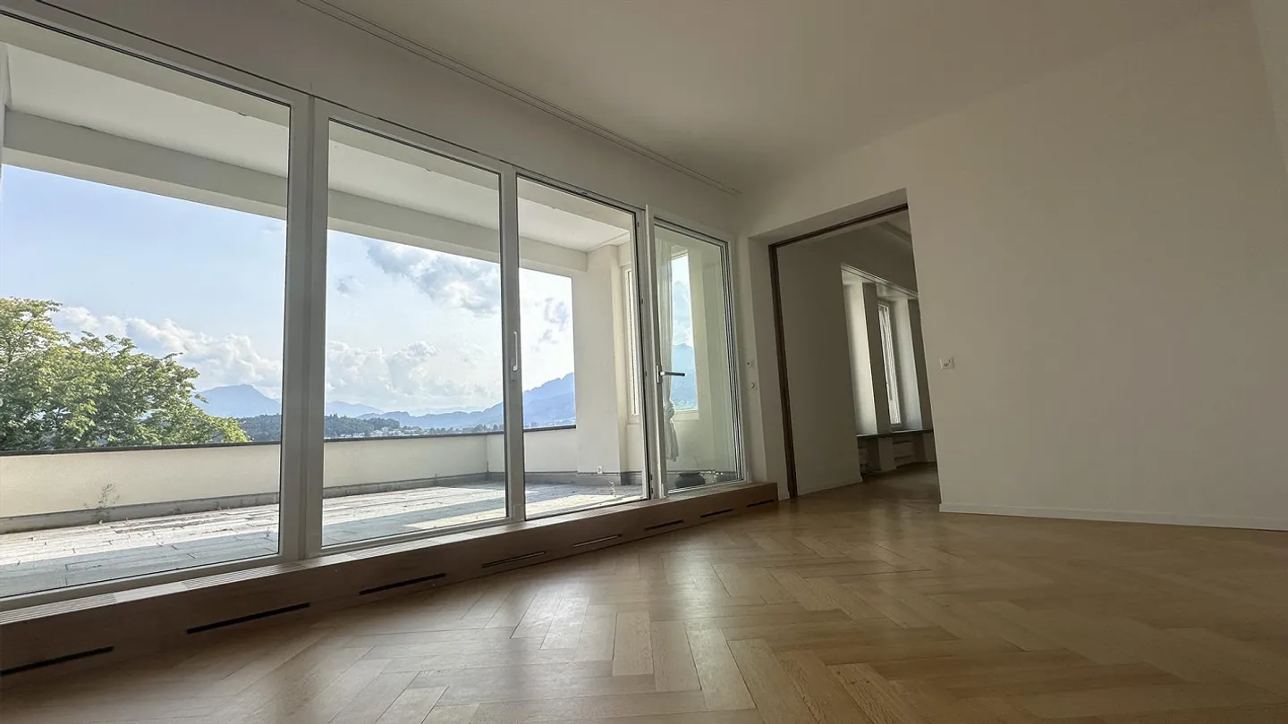 Zentrales Wohnen mit See und Bergsicht in der Stadt Luzern - Foto 7 von 22
