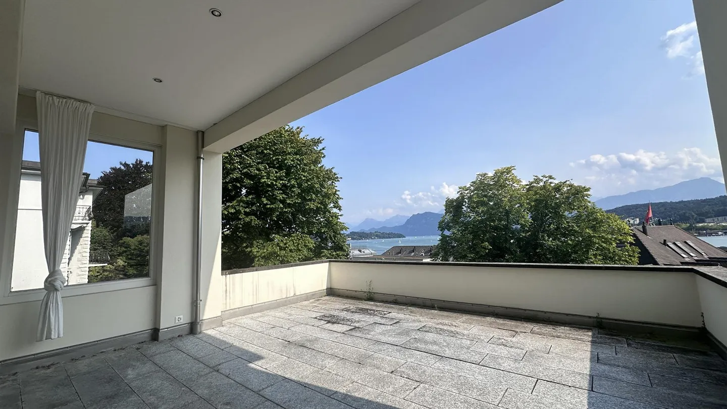 Zentrales Wohnen mit See und Bergsicht in der Stadt Luzern - Foto 8 von 22