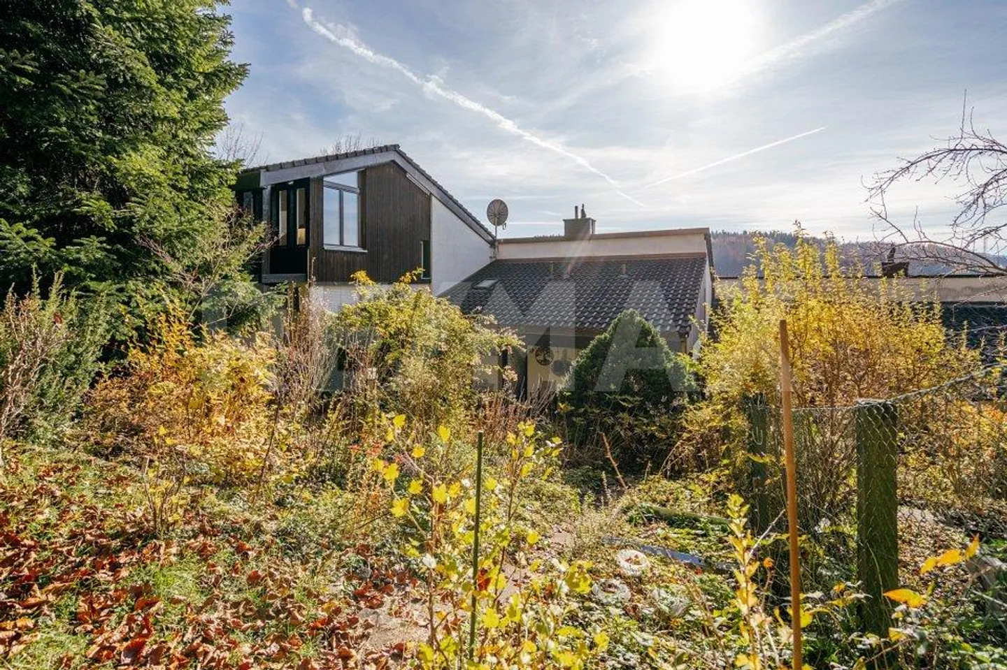 Charm, Style and Warmth: A Scenic Location - Photo 13 of 13