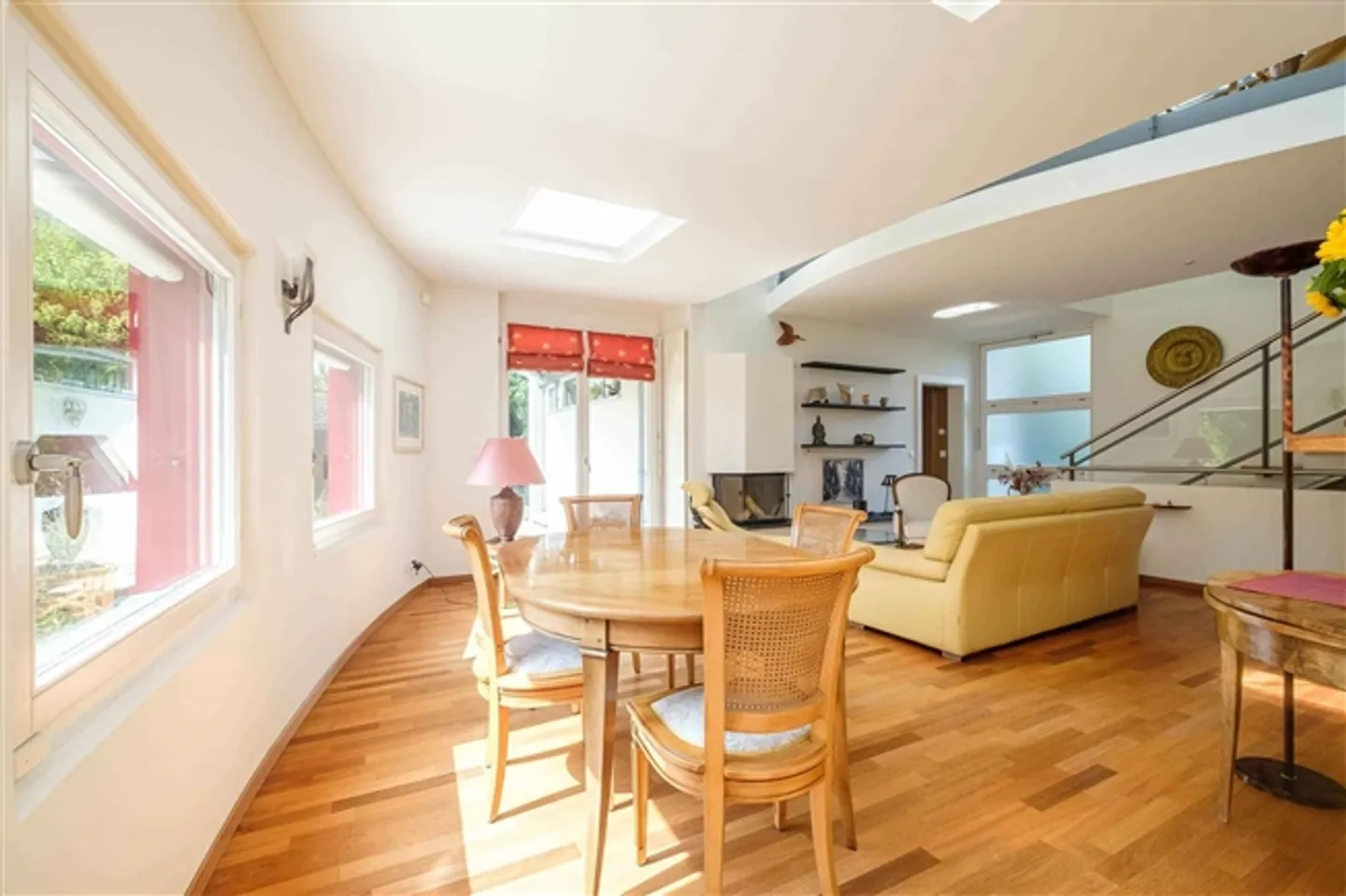 «Exklusiv Schöne freistehende Villa in absoluter Ruhe» - Foto 4 von 13