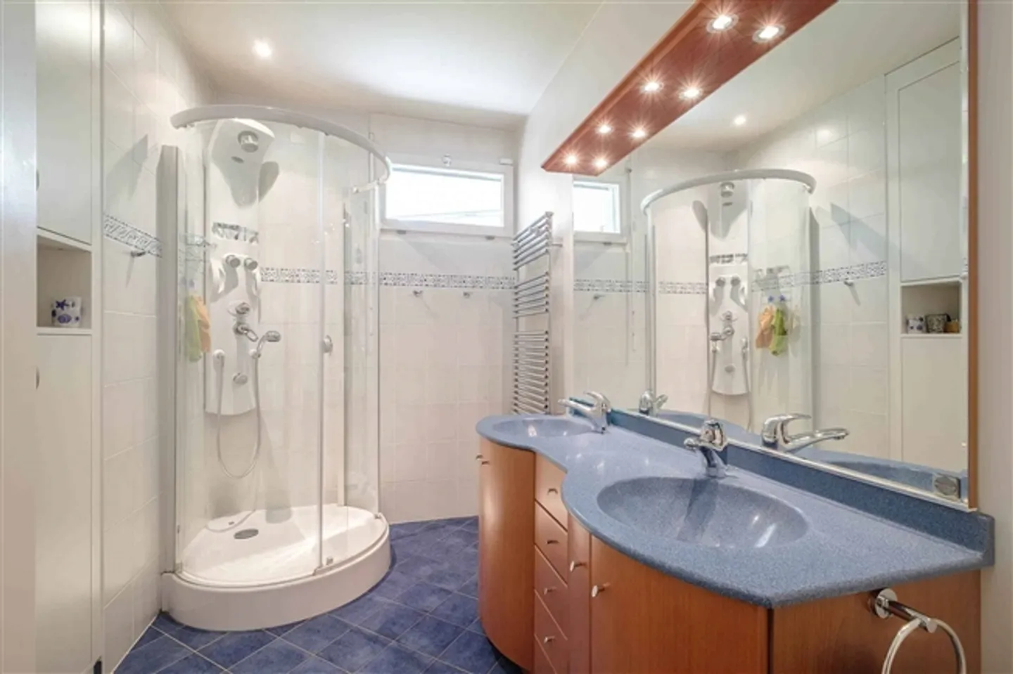 «Exklusiv Schöne freistehende Villa in absoluter Ruhe» - Foto 10 von 13