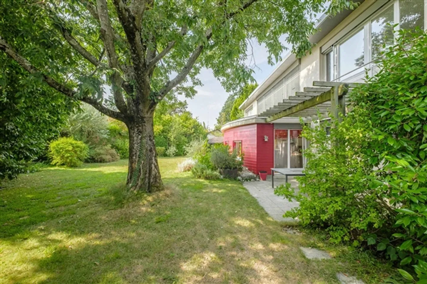 «Exklusiv Schöne freistehende Villa in absoluter Ruhe» - Foto 11 von 13