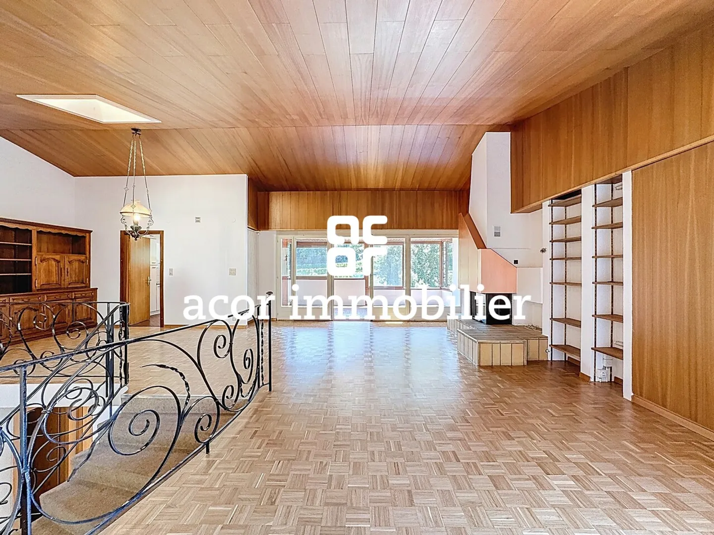 Maison contiguë 7.5 pièces - Photo 2 sur 9