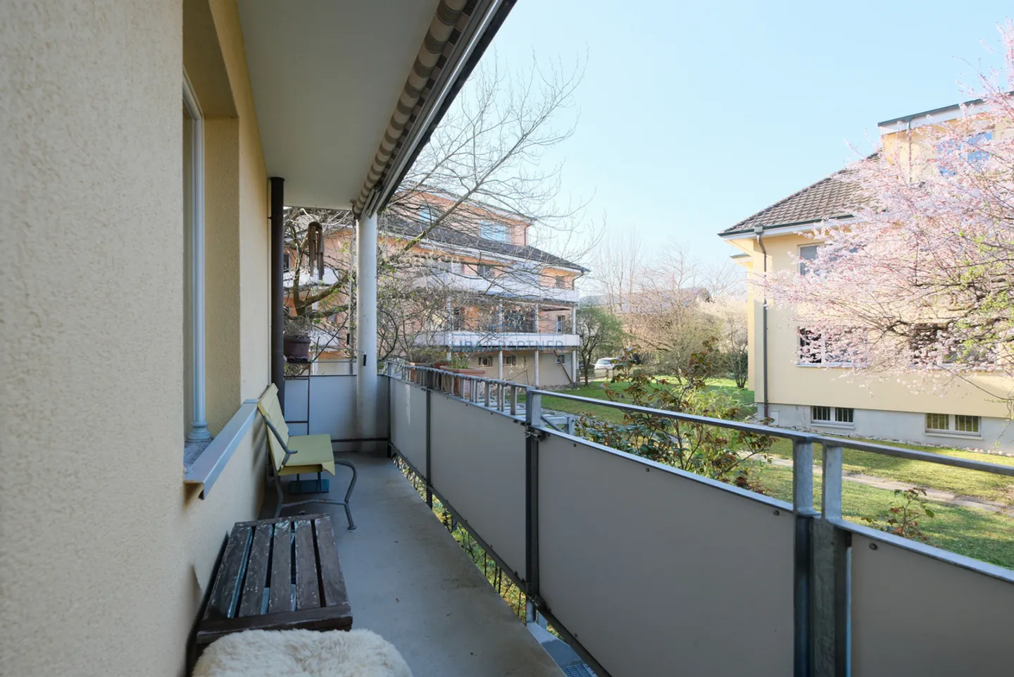 Attractive 5-room condominium in a sought-after location in Arlesheim - Photo 12 of 12