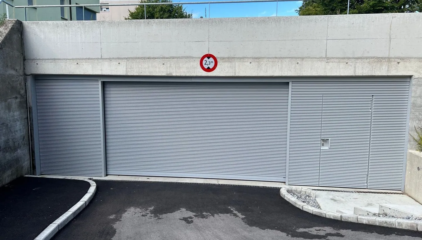 Parking without Worries - Your Parking Garage in Zollikofen Awaits You! - Photo 2 of 5