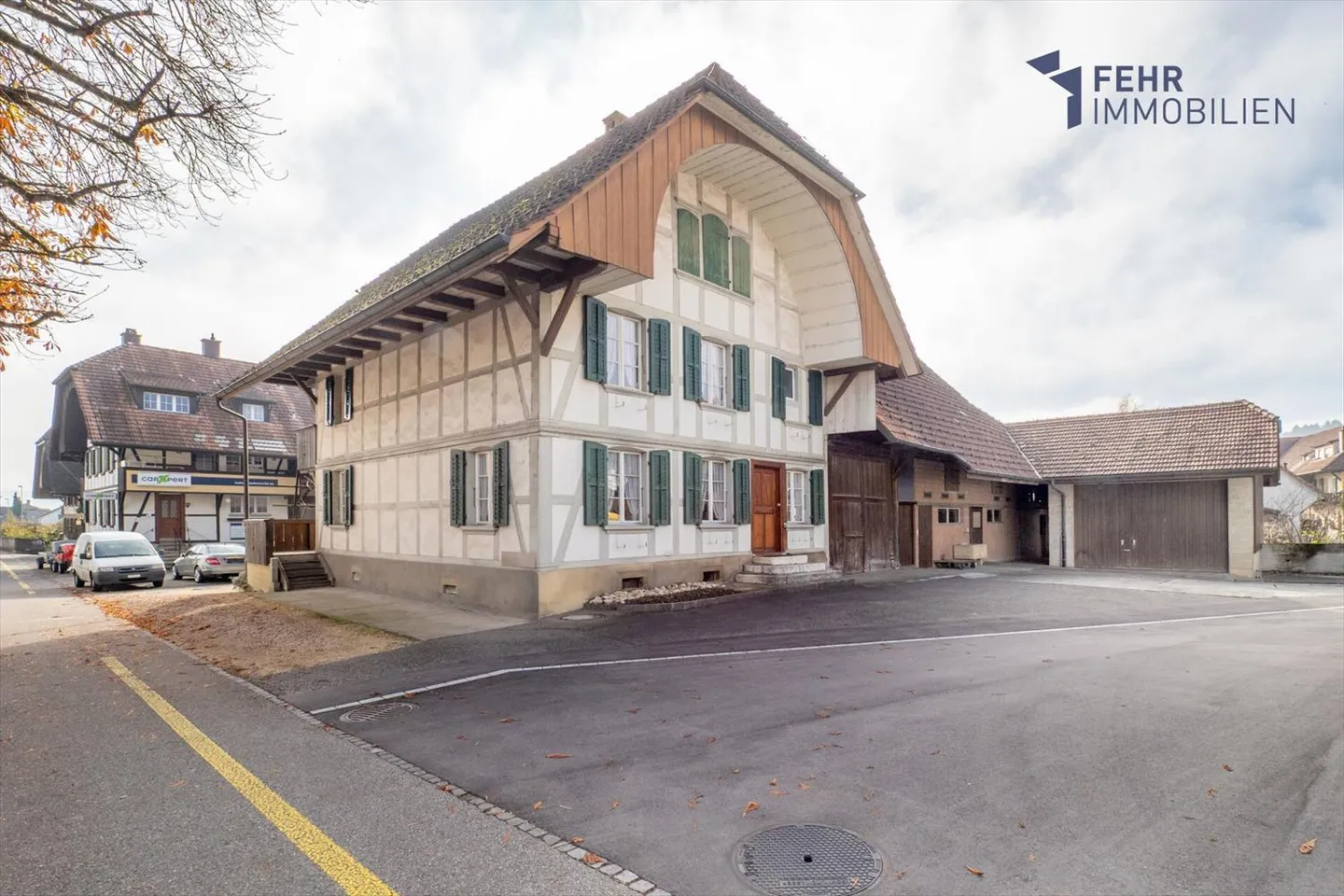 Edificio misto 5.5 stanze - Foto 1 di 13