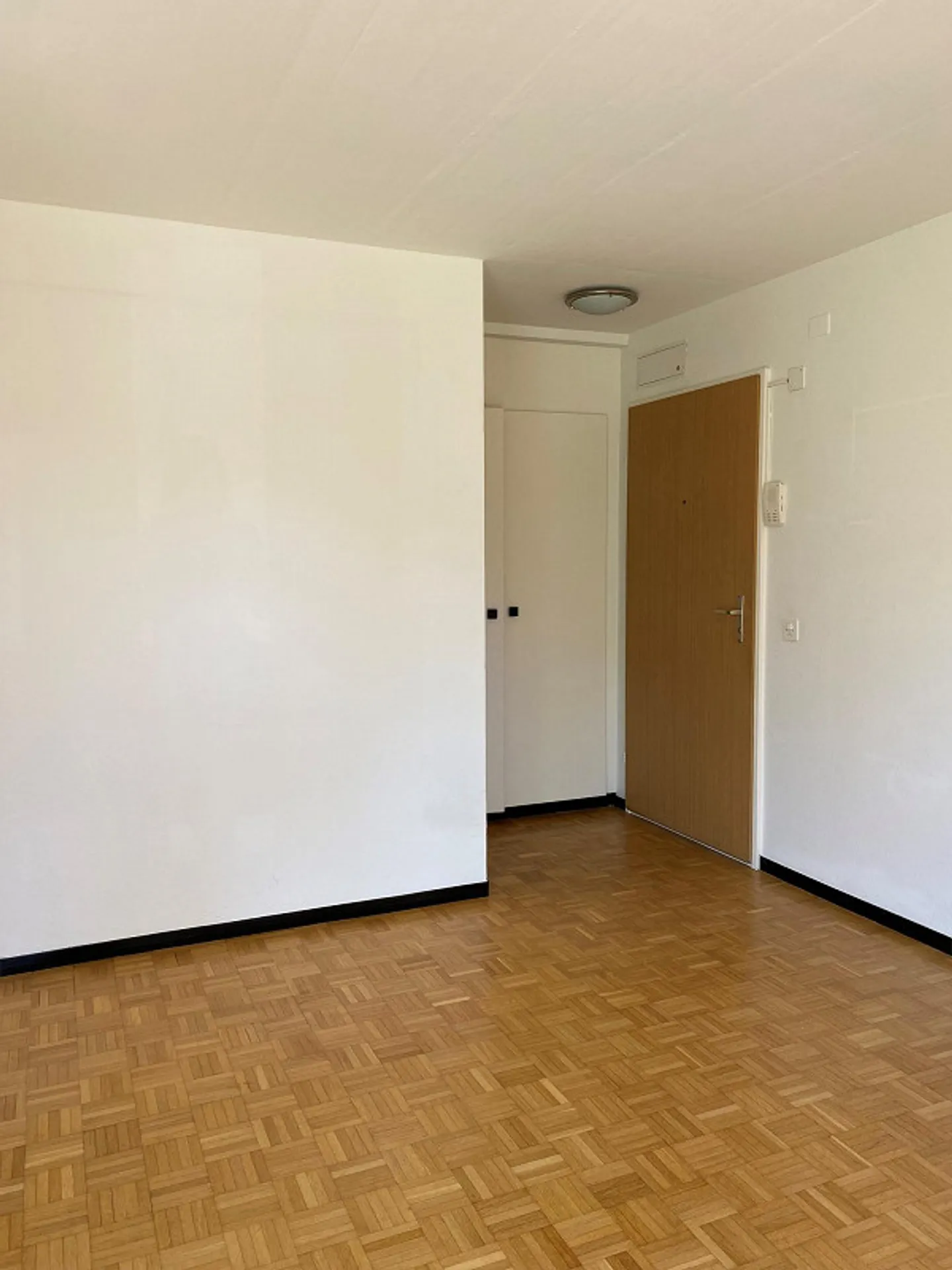 Appartamento affascinante a Zurigo-Seebach - Foto 4 di 6