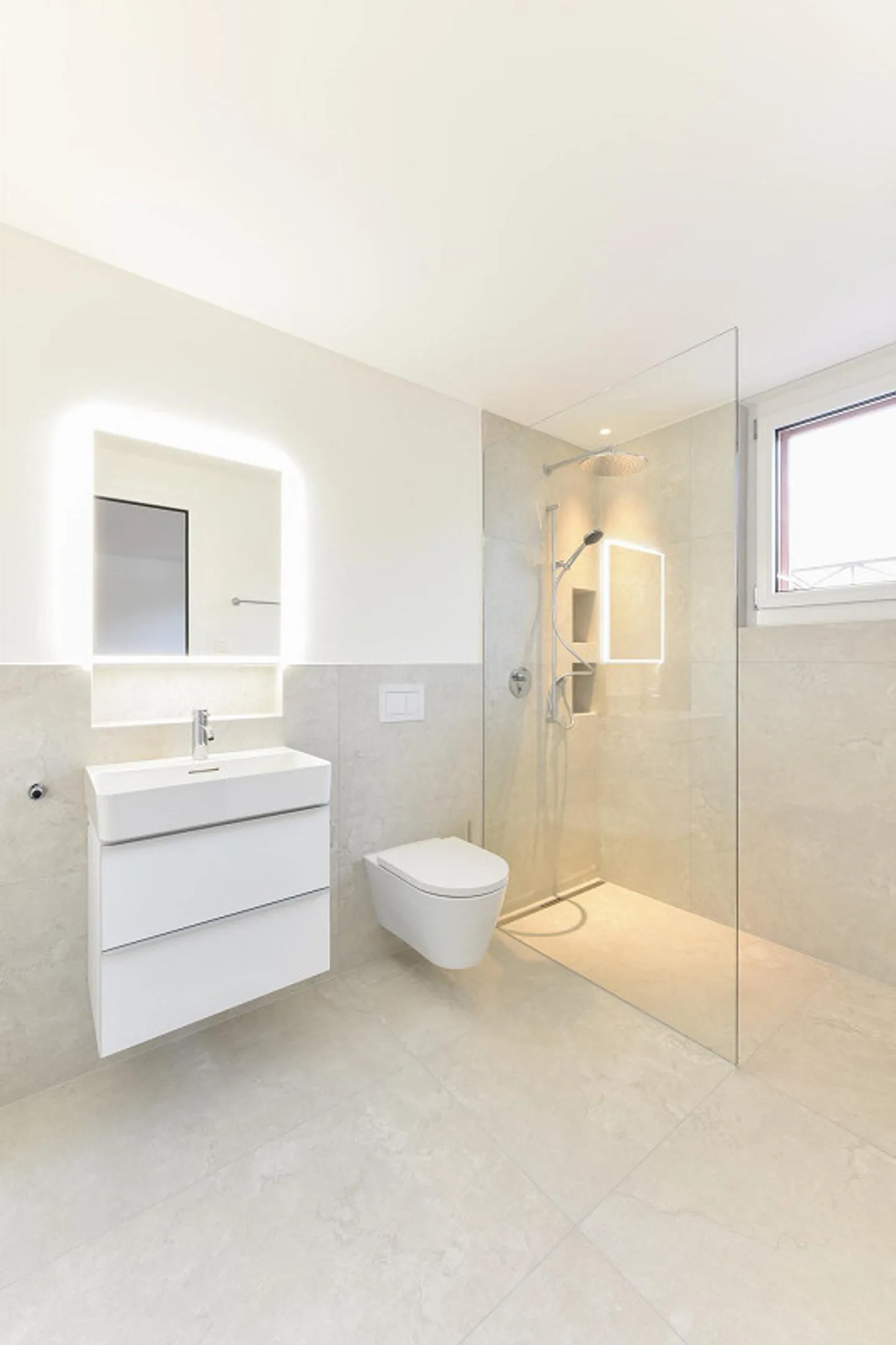 Exklusive Wohnung mit fantastischem Ausblick - Foto 6 von 13