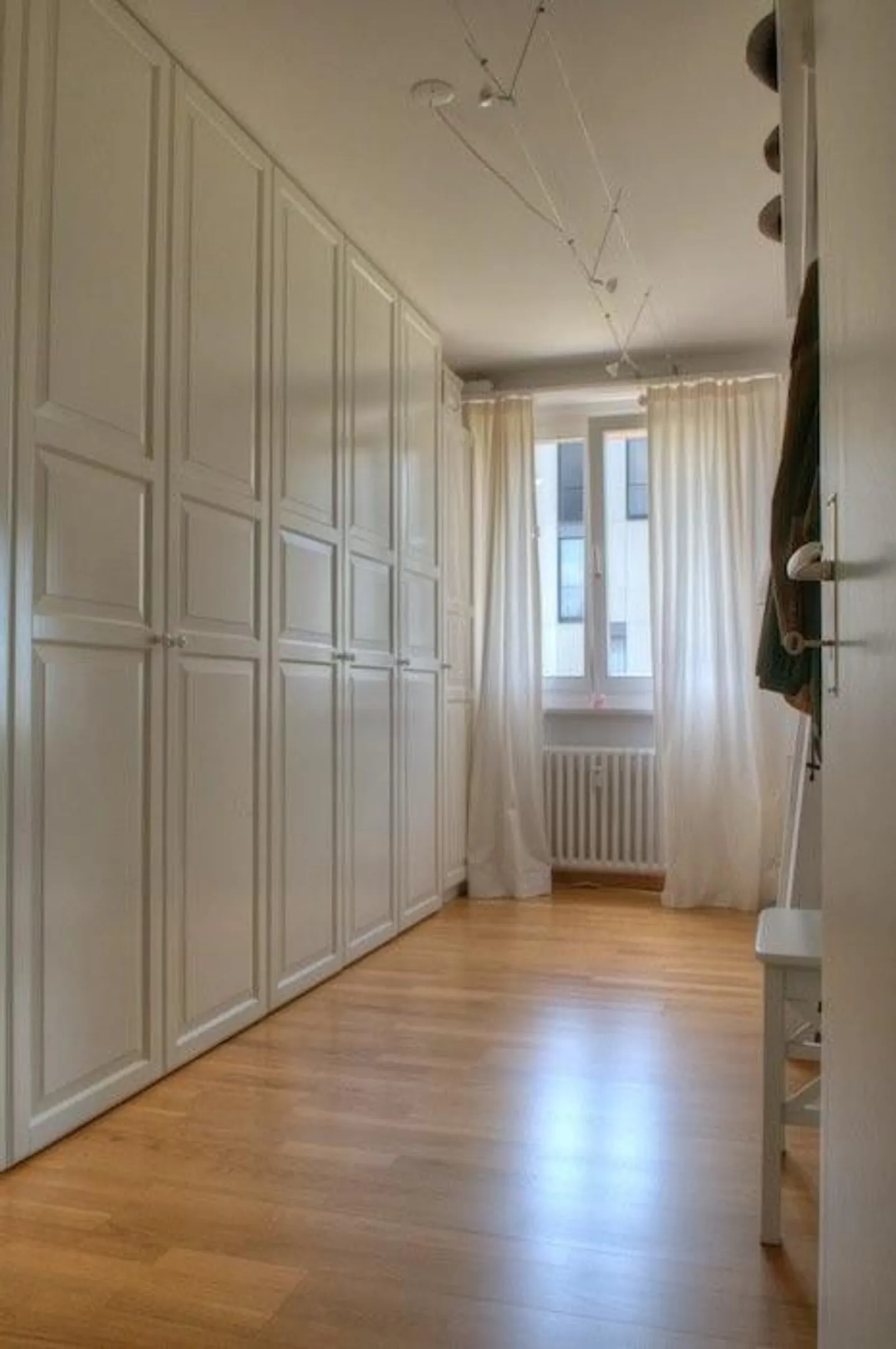Appartamento conveniente in una posizione tranquilla a Frick in affitto - Foto 2 di 8