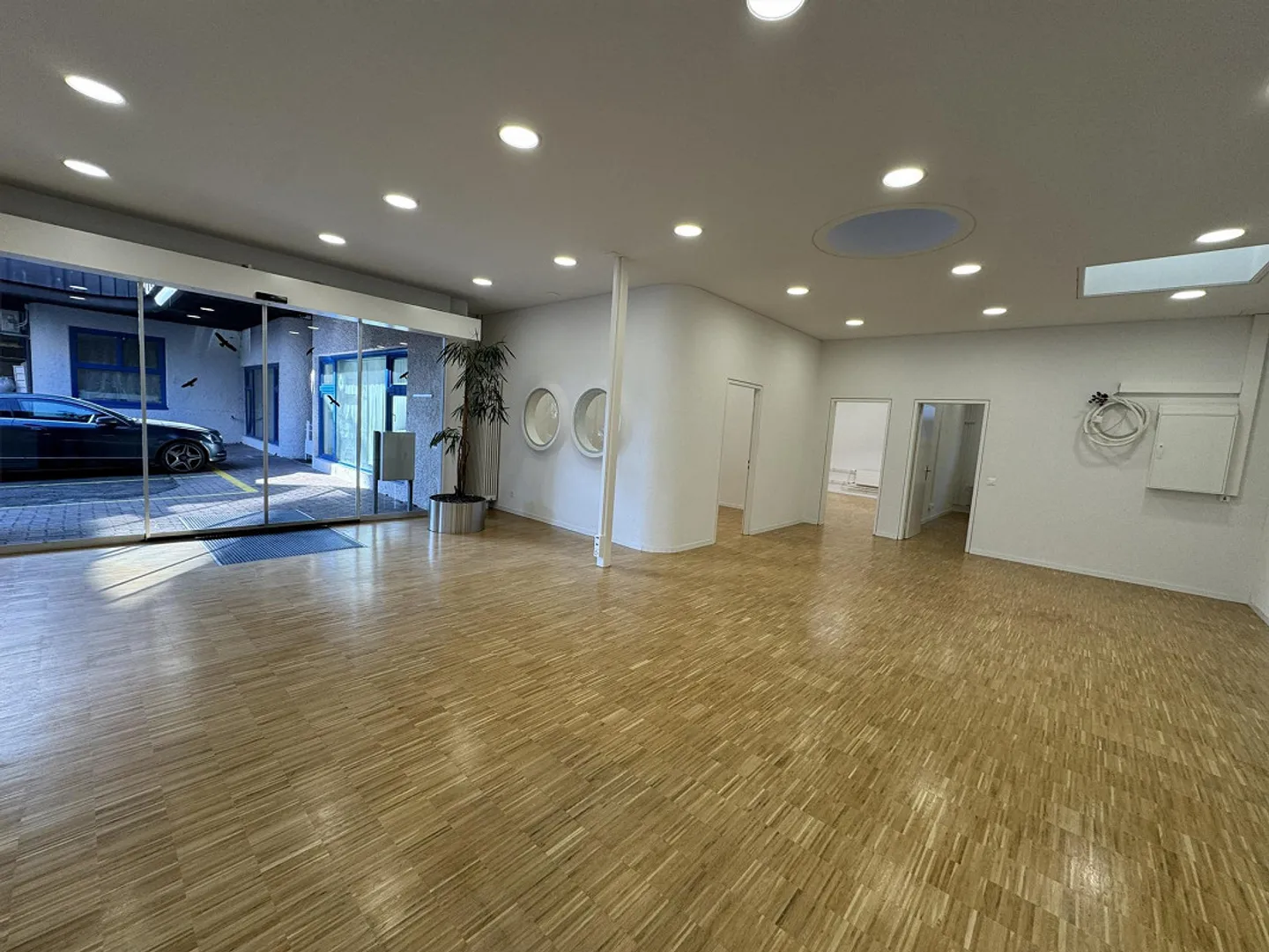 Attractive Commercial Space in a Central Location in Arbon - Photo 3 of 9
