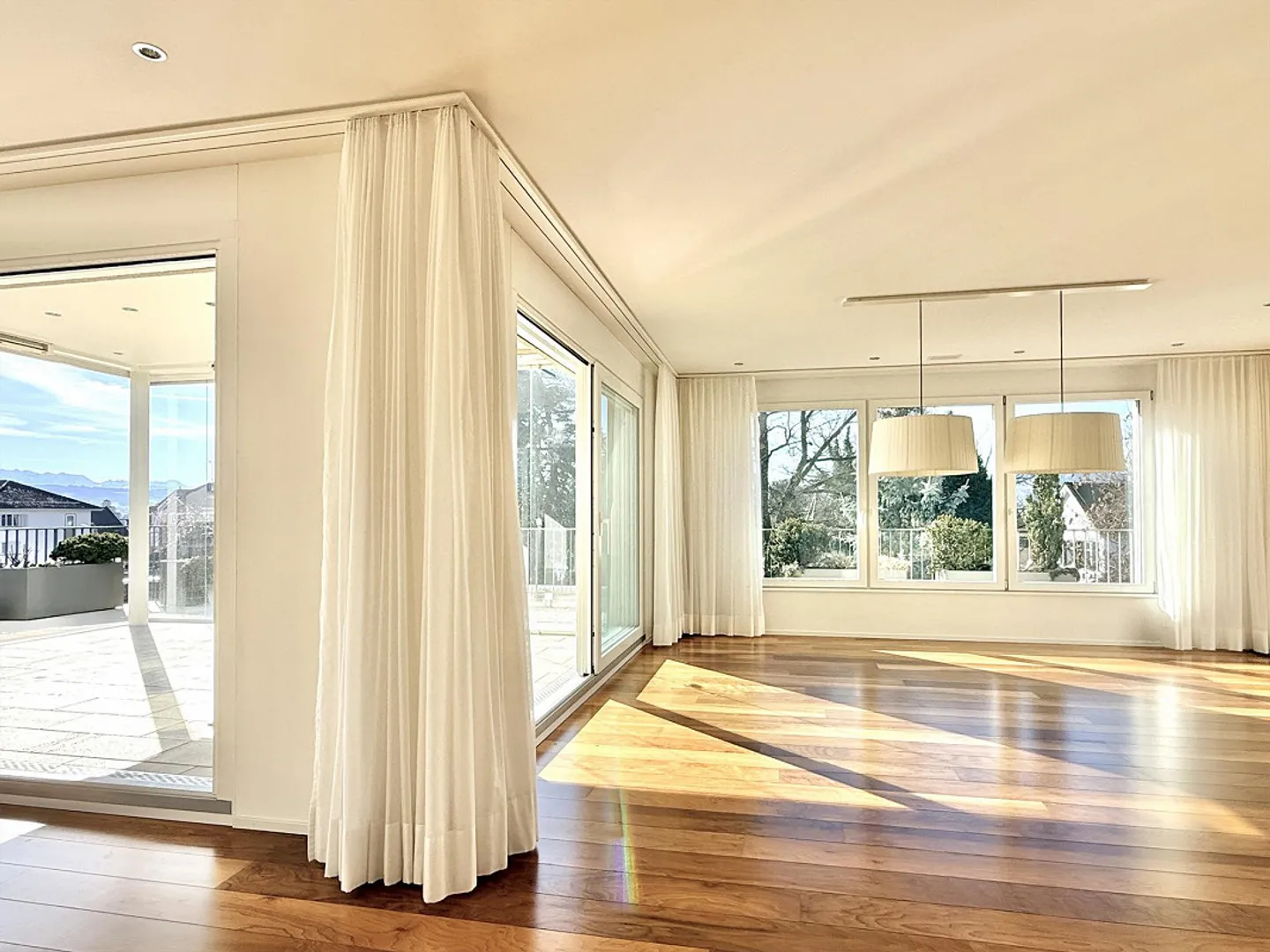 Ampio appartamento attico di 5 - 5,5 stanze con 163 m2 - Foto 4 di 22