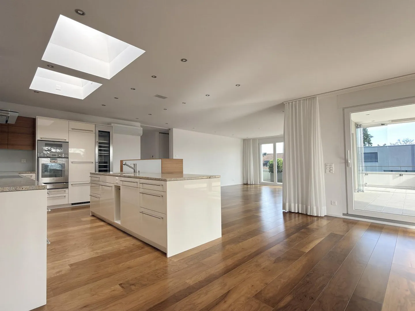 Ampio appartamento attico di 5 - 5,5 stanze con 163 m2 - Foto 5 di 22