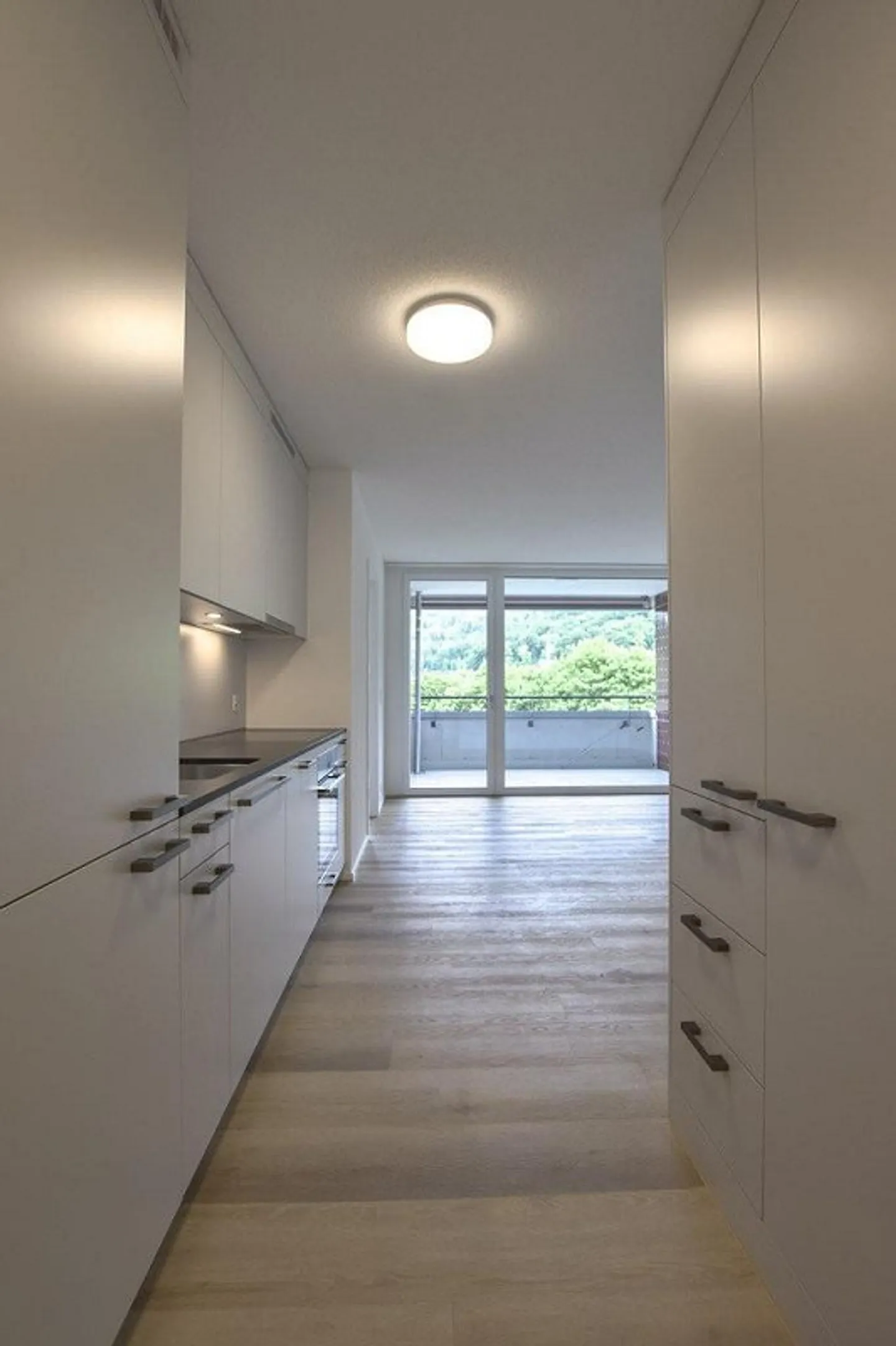 Appartamento 2.5 stanze su Uferweg Burgdorf - luminoso, moderno, vicino alla natura - Foto 2 di 8