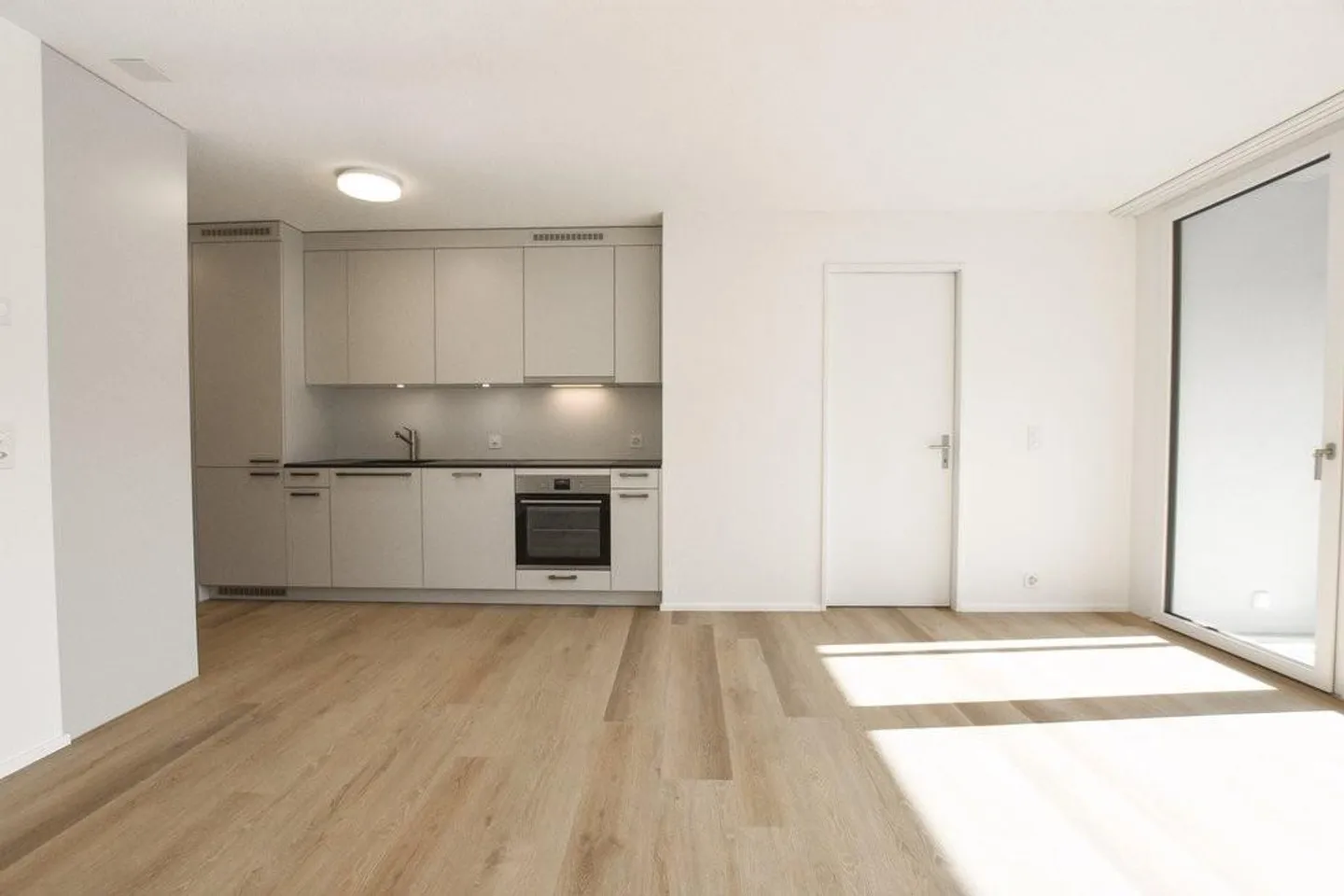 Appartamento 2.5 stanze su Uferweg Burgdorf - luminoso, moderno, vicino alla natura - Foto 6 di 8