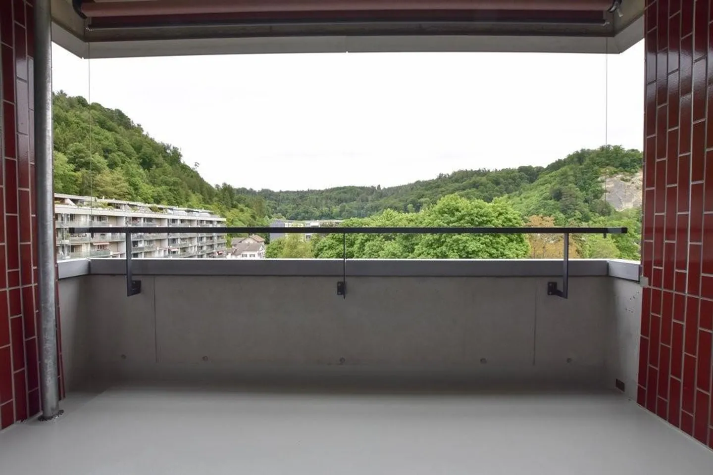 Appartamento 2.5 stanze su Uferweg Burgdorf - luminoso, moderno, vicino alla natura - Foto 8 di 8