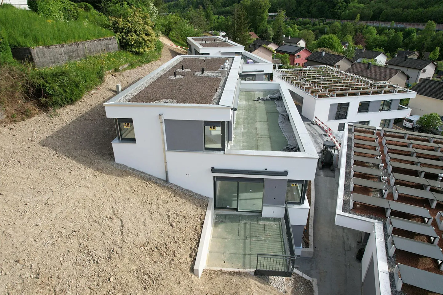 Modern Townhouse with View and Rooftop Terrace - Photo 2 of 17