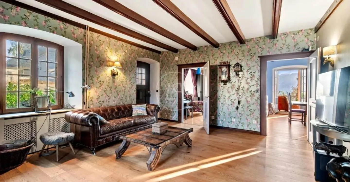 Beautiful renovated winegrower's house in the heart of St-Légier - Photo 9 of 13