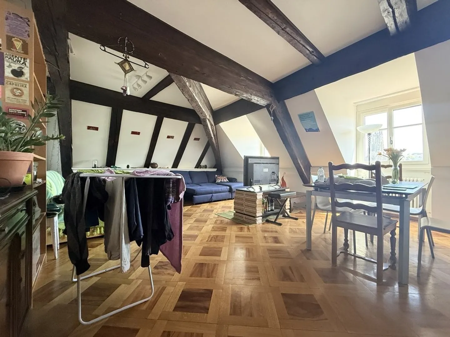 Unusual accommodation with a view of the cathedral - Photo 3 of 10